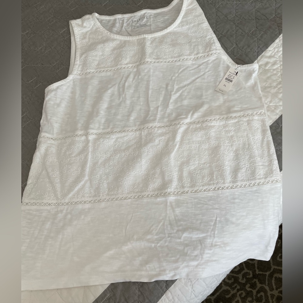 Ladies sleeveless white top Talbots lp